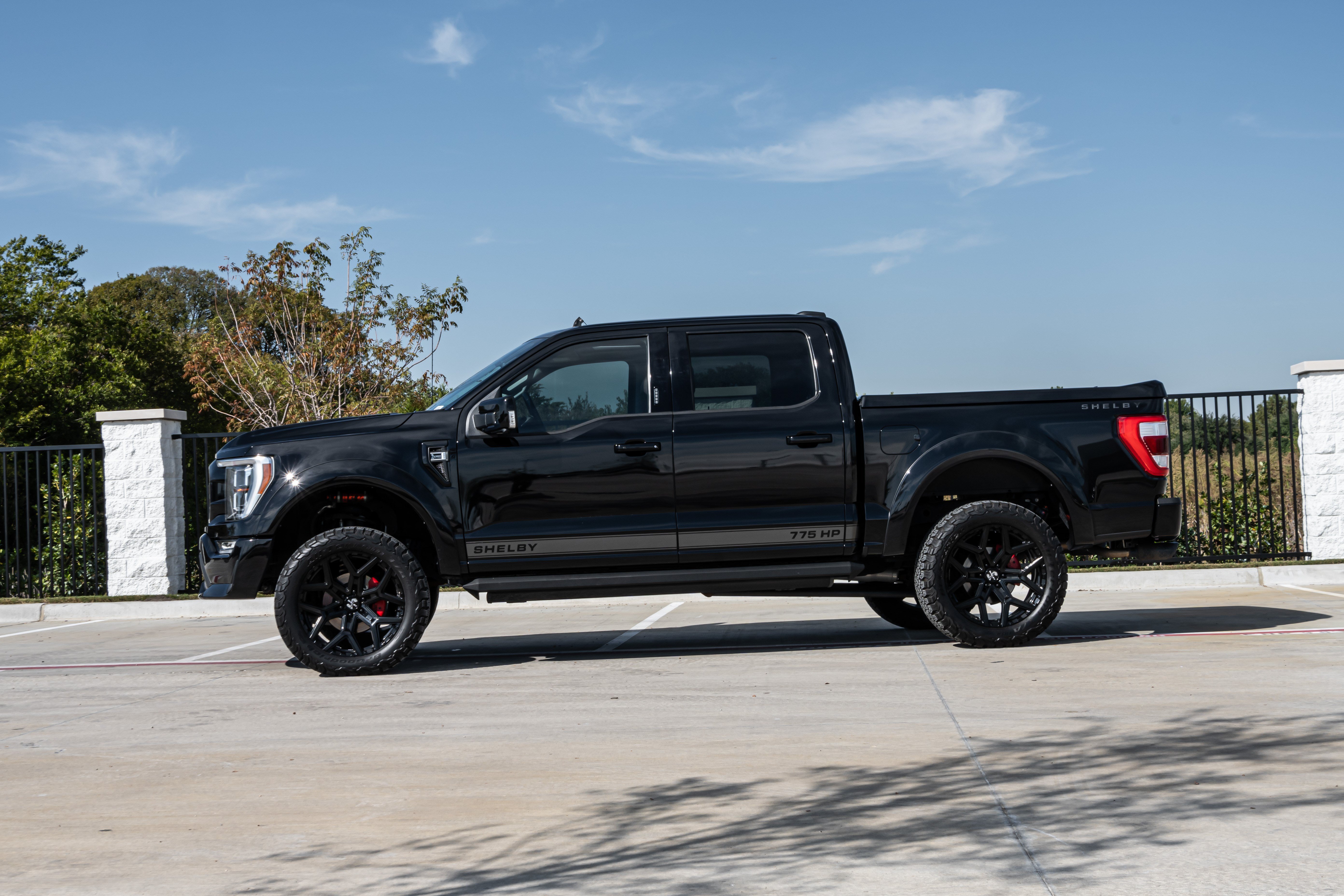 Used 2021 Ford F150 Lariat w/ Equipment Group 502A High AWD/4WD image 6