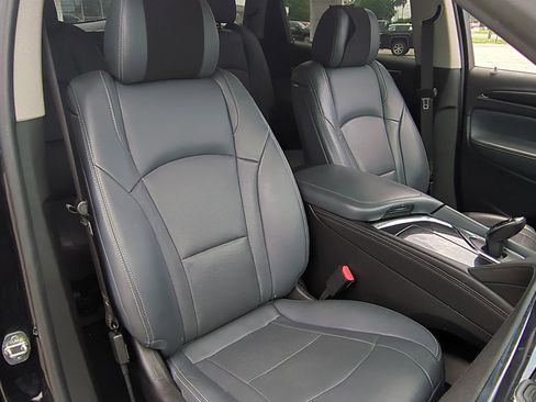 Certified 2021 Buick Enclave Essence FWD image 18