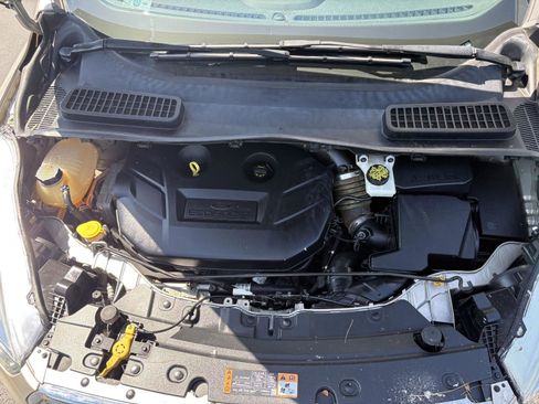 Used 2017 Ford Escape SE AWD/4WD image 25