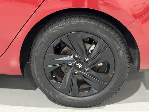 Used 2023 Hyundai Elantra SEL image 37