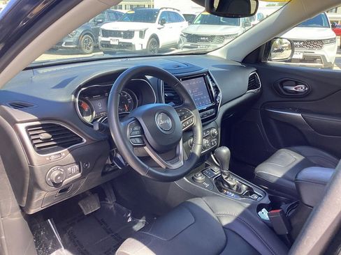 Used 2021 Jeep Cherokee Limited w/ Elite Package AWD/4WD image 12