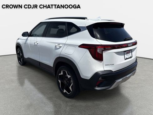 Used 2024 Kia Seltos EX FWD image 7
