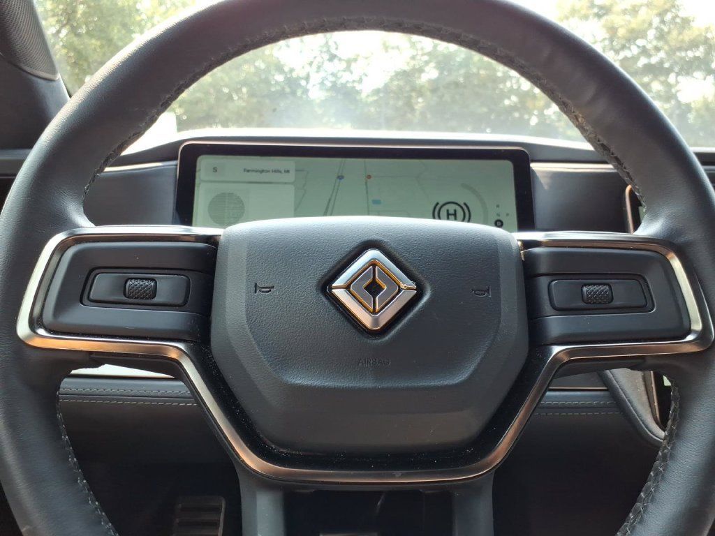 Used 2023 Rivian R1T Adventure Dual AWD/4WD image 27