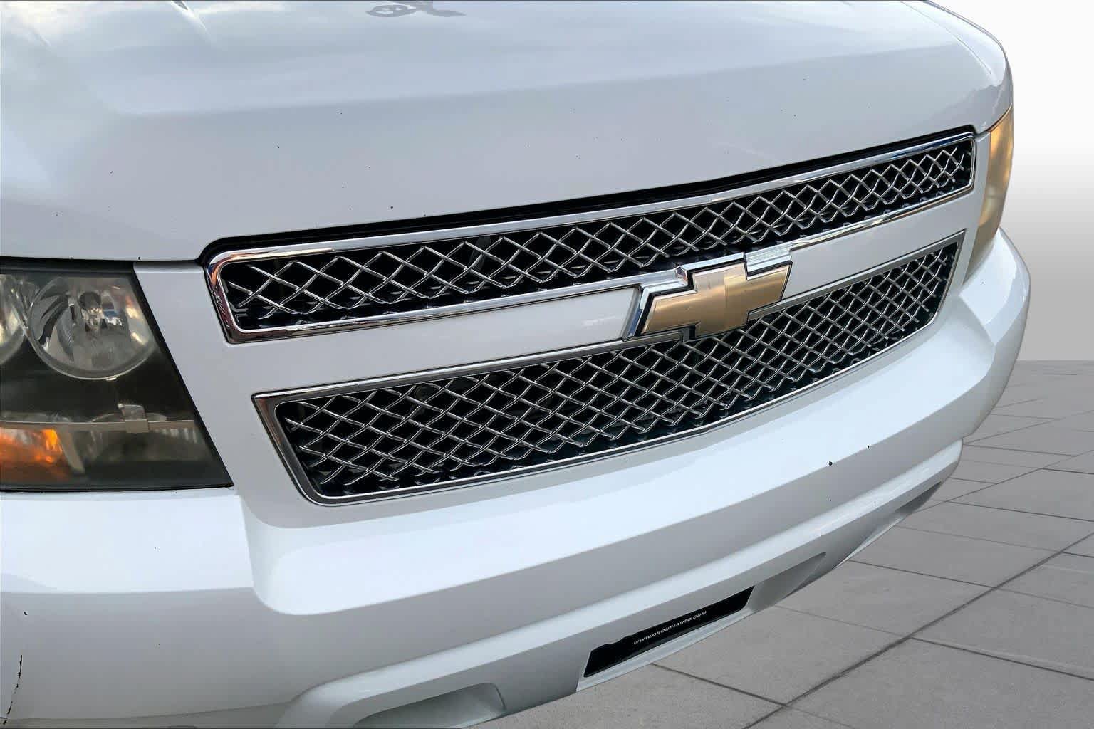 Used 2010 Chevrolet Tahoe LT w/ Luxury Package RWD image 27