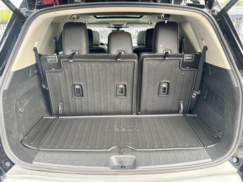 Used 2025 Nissan Pathfinder Platinum AWD/4WD image 30