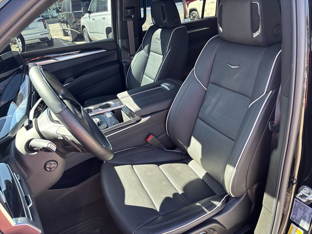 Certified 2026 Cadillac Escalade ESV Sport w/ Touring Package AWD/4WD image 20