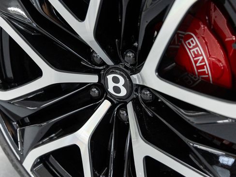 New 2026 Bentley Bentayga Speed image 17