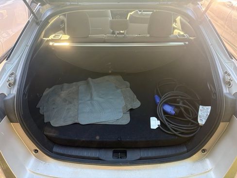 Used 2021 Toyota Prius Prime LE FWD image 7