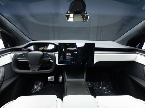 Used 2023 Tesla Model X Plaid AWD/4WD image 32