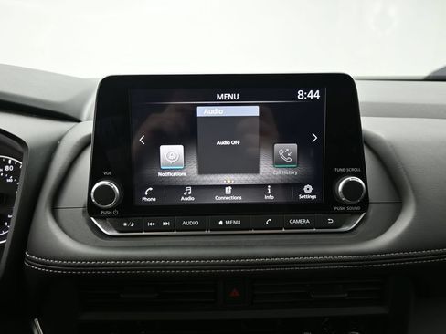 Used 2026 Nissan Rogue S FWD image 13
