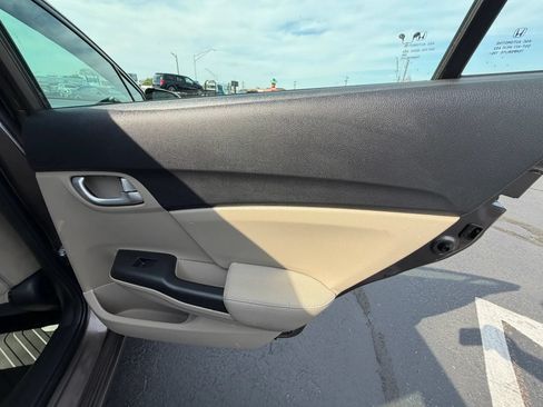 Used 2014 Honda Civic LX image 16