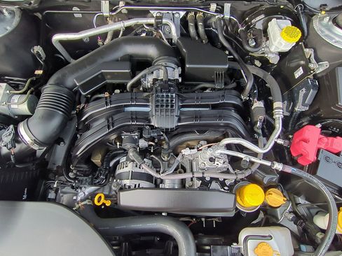 Used 2022 Subaru Outback Premium image 32