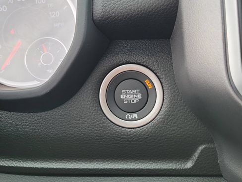 New 2026 RAM 1500 Big Horn AWD/4WD image 11