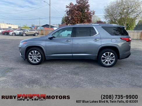 Used 2020 Chevrolet Traverse Premier AWD/4WD image 4