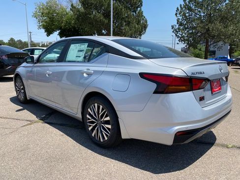 New 2026 Nissan Altima 2.5 SV FWD image 3