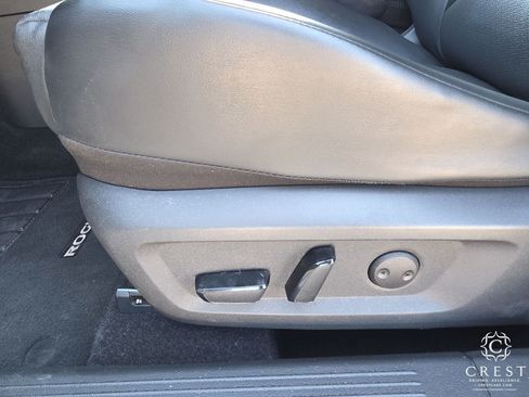 Used 2021 Nissan Rogue SV w/ Premium Package FWD image 9