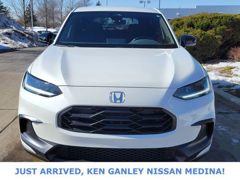 Used 2024 Honda HR-V Sport image 8