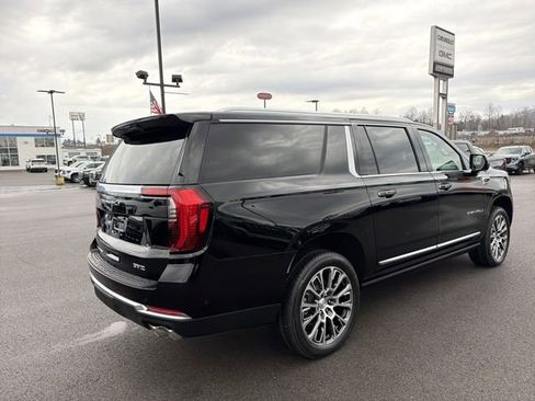 New 2026 GMC Yukon XL Denali w/ Denali Reserve Package AWD/4WD image 6