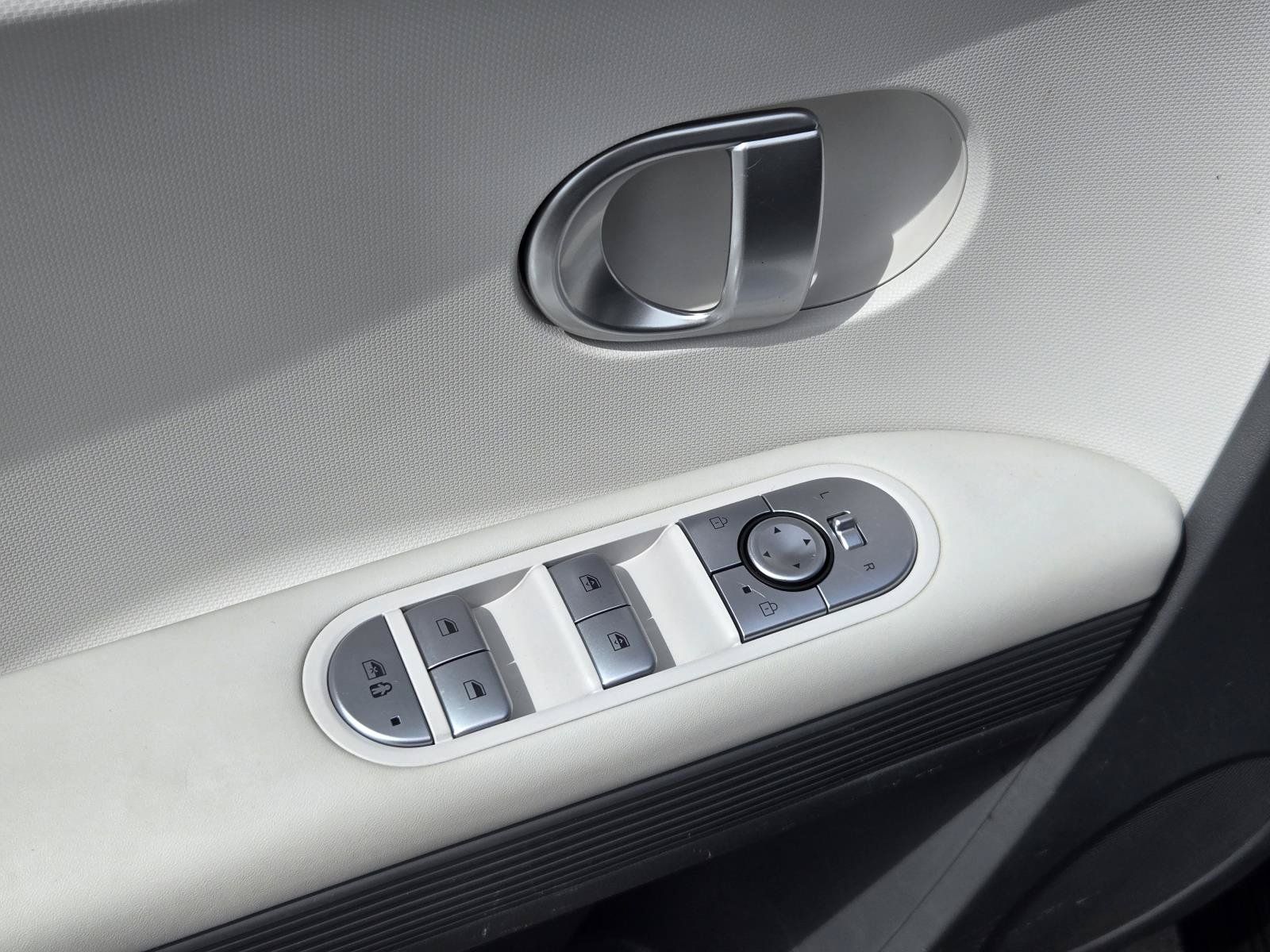 Used 2024 Hyundai Ioniq 5 SEL RWD image 22