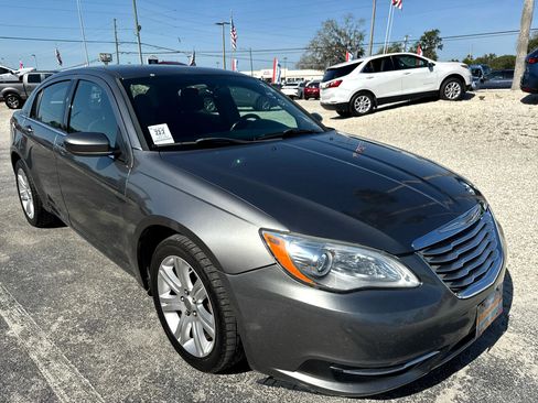 Used 2013 Chrysler 200 Touring image 5
