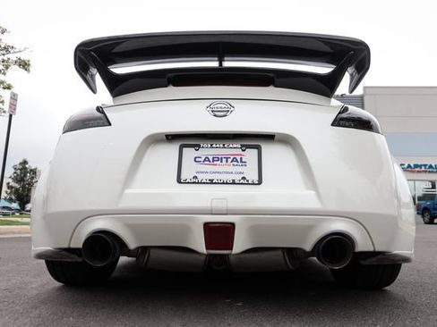 Used 2016 Nissan 370Z Touring RWD image 36