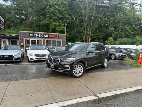 Used 2020 BMW X5 xDrive40i w/ Convenience Package AWD/4WD image 3