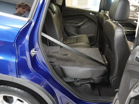 Used 2015 Ford Escape Titanium w/ Equipment Group 301A AWD/4WD image 22