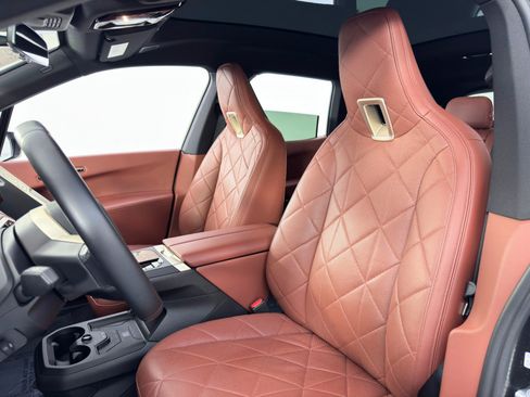 Used 2023 BMW iX M60 w/ Executive Package image 42