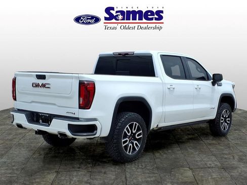 Used 2021 GMC Sierra 1500 AT4 w/ AT4 Premium Package AWD/4WD image 3