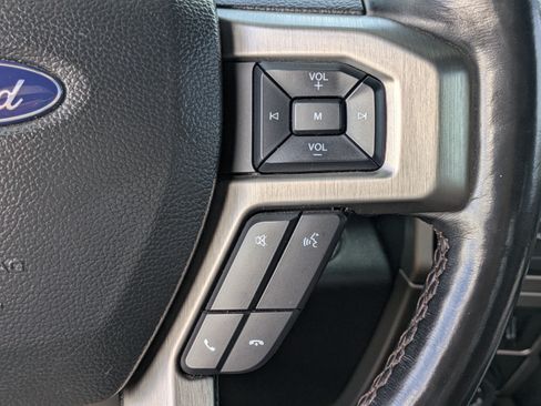 Used 2022 Ford F450 Platinum w/ FX4 Off-Road Package AWD/4WD image 22