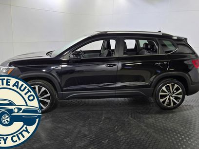 Used 2024 Volkswagen Taos SE