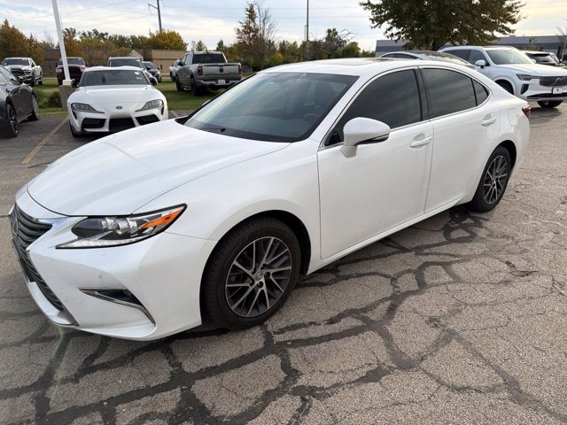Used 2016 Lexus ES 350 FWD image 2