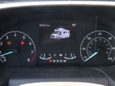 Used 2022 Ford Transit 350 DRW RWD image 21