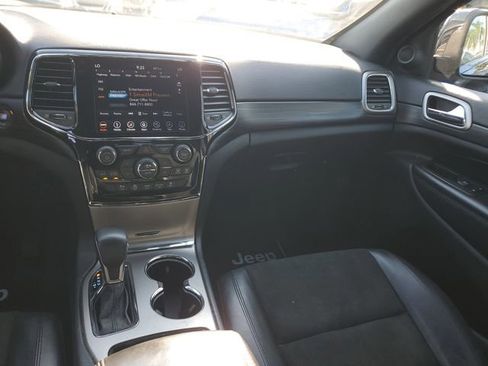 Used 2019 Jeep Grand Cherokee Altitude image 14