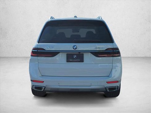 Used 2026 BMW X7 xDrive40i AWD/4WD image 8