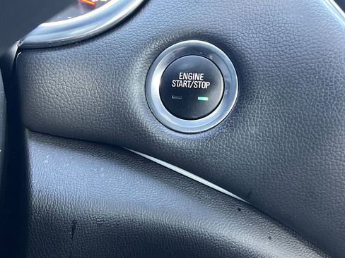 Used 2024 Chevrolet Malibu LT image 12