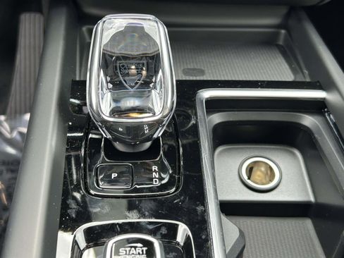 New 2026 Volvo XC60 B5 Plus w/ Protection Package Premier image 27