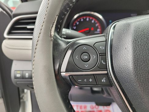 Used 2019 Toyota Camry XSE image 25
