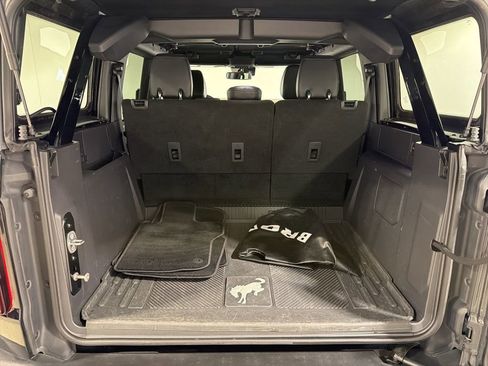 Used 2023 Ford Bronco Wildtrak image 28