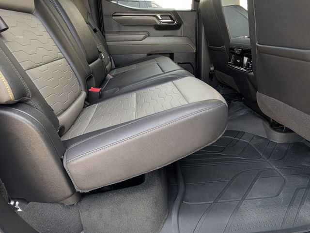 Used 2024 Chevrolet Silverado 1500 ZR2 AWD/4WD image 25
