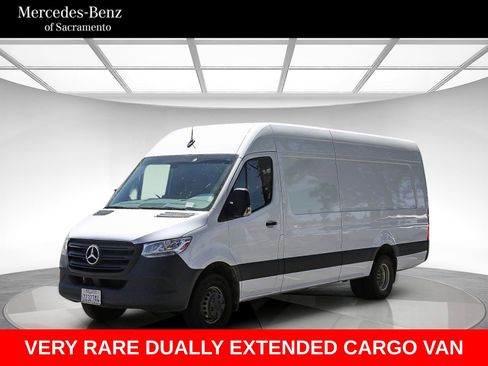 Used 2024 Mercedes-Benz Sprinter 3500 image 1