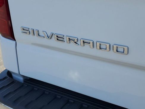 Used 2024 Chevrolet Silverado 1500 LT AWD/4WD image 33