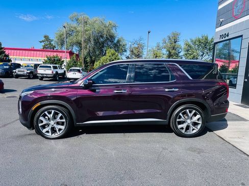 Used 2020 Hyundai Palisade SEL w/ Premium Package AWD/4WD image 4