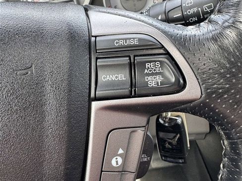 Used 2013 Honda Pilot Touring image 22