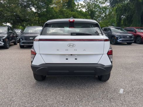 New 2026 Hyundai Kona SE FWD image 6