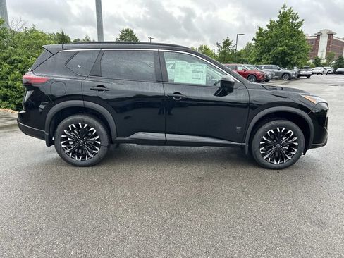 New 2026 Nissan Rogue Dark Armor AWD/4WD image 8