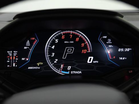 Used 2024 Lamborghini Huracan EVO AWD/4WD image 19