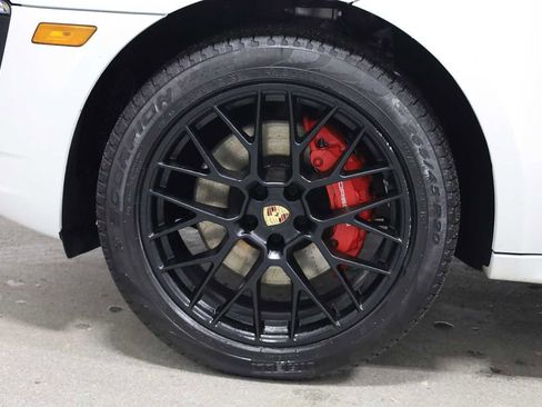 Used 2018 Porsche Macan GTS image 40