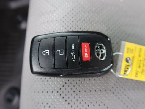 Used 2025 Toyota Tundra Limited image 43