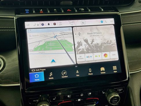 Used 2022 Jeep Grand Cherokee Overland image 19